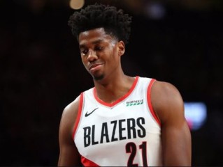 哈桑·怀特塞德，数据背后的两双机器与NBA时代的缩影