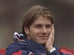 贝克汉姆与C罗，两代传奇，谁更胜一筹？