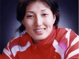 2008年北京奥运会美国女排名单，黄金一代的荣耀与中国情缘