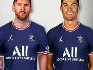 C罗和梅西做过队友吗？足坛绝代双骄的同队之谜