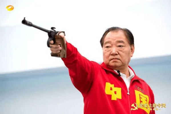 我国第一个奥运冠军是谁,许海峰,那一声划破历史的枪响 我国第一个奥运冠军是谁,许海峰,那一声划破历史的枪响
