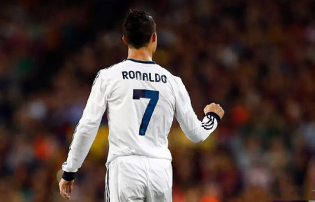 解密ronaldo7，这个账号到底是不是C罗本人？