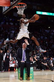 半人半神的传说,最强NBA卡特如何重新定义扣篮艺术 半人半神的传说,最强NBA卡特如何重新定义扣篮艺术